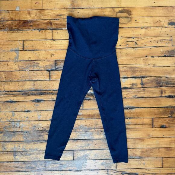 BEYOND THE BUMP Heather Navy Yoga Capri Leggings - Picture 1 of 5